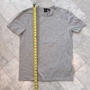 BOSS tee shirt